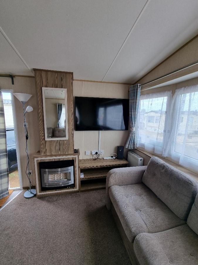 Готель Willow-Static Caravan On Holiday Park Near Margate, Kent Бірчінґтон Екстер'єр фото
