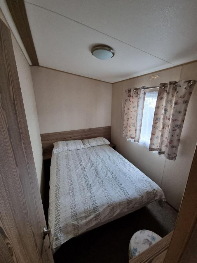 Готель Willow-Static Caravan On Holiday Park Near Margate, Kent Бірчінґтон Екстер'єр фото